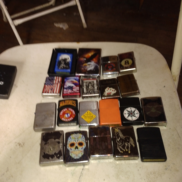 Zippos - Picture 2 of 2